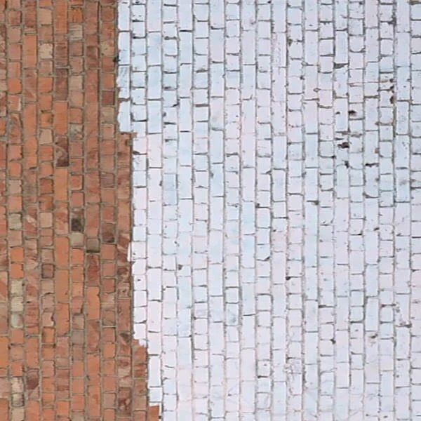 Wand mit Abbeizmittel